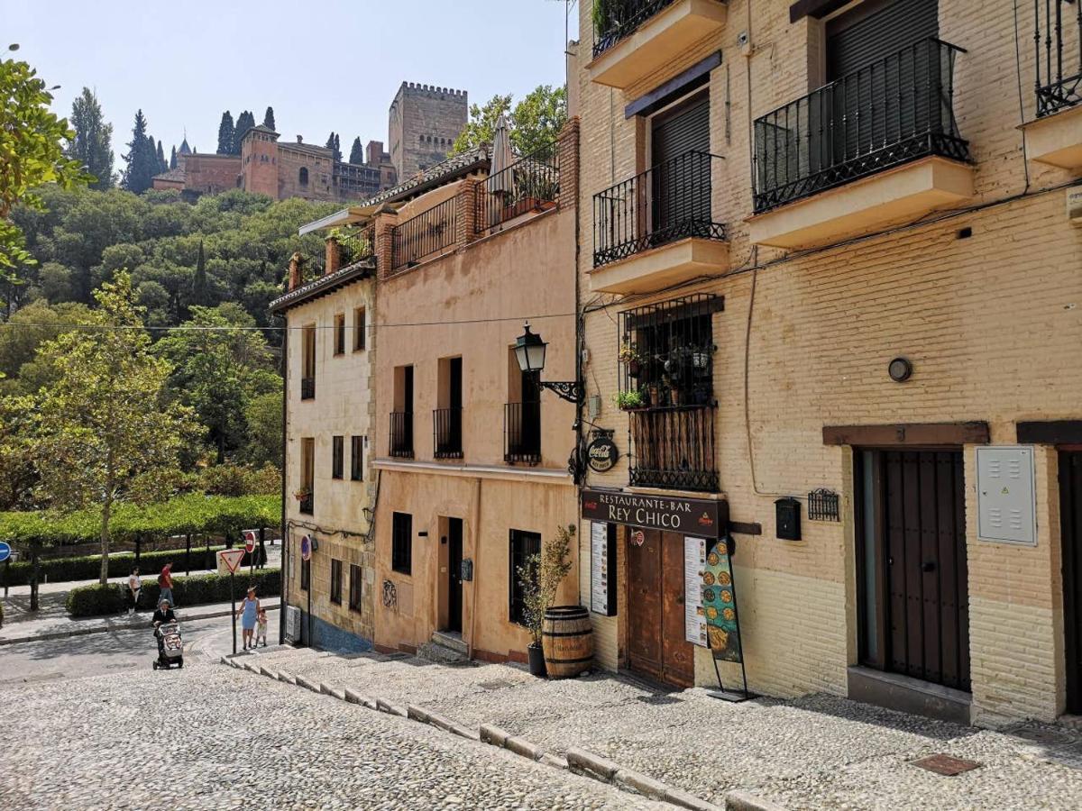 Piso Para Cuatro A Los Pies De La Alhambra Гранада Екстериор снимка